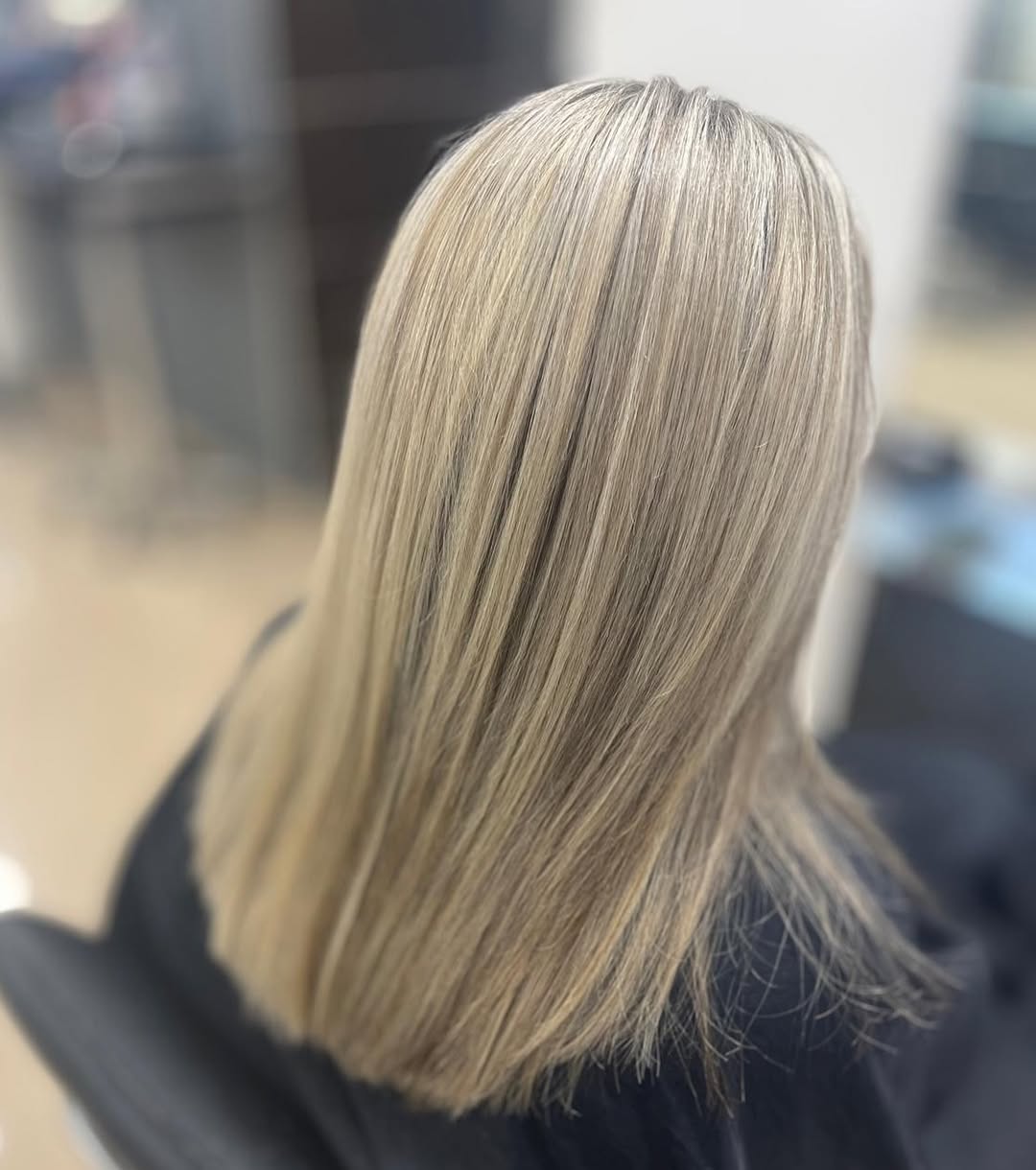Freshly highlighted hair in the salon